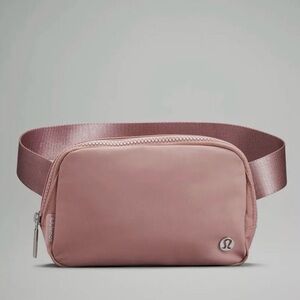 Lululemon Everywhere Crossbody Bag - 1L